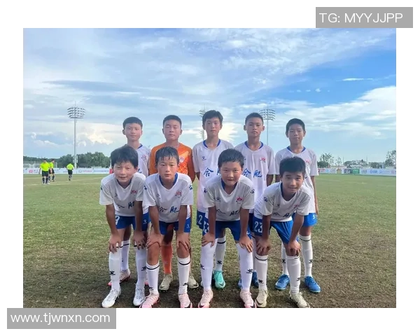 惠州黄足球：奋力拼搏展现青春风采助力地方足球发展新篇章